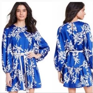 NWT! 💙 Alexis x Target Blue Floral Dress, Size L